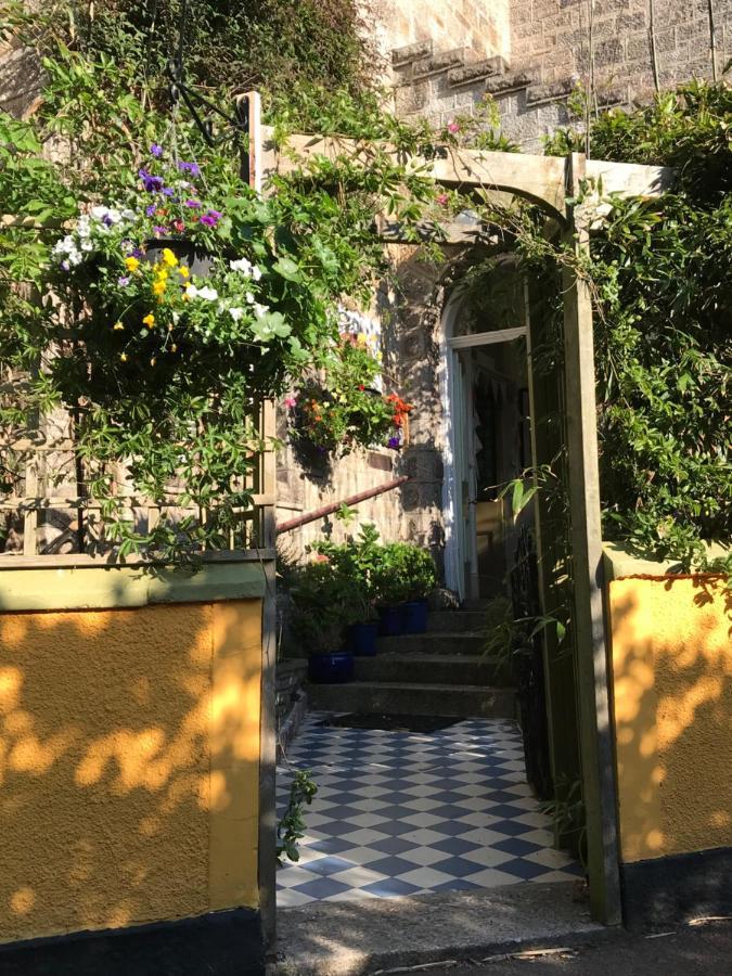 Estoril Bed & Breakfast