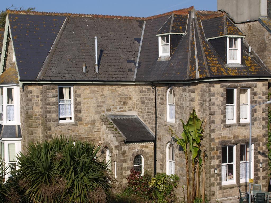 Estoril Bed & Breakfast