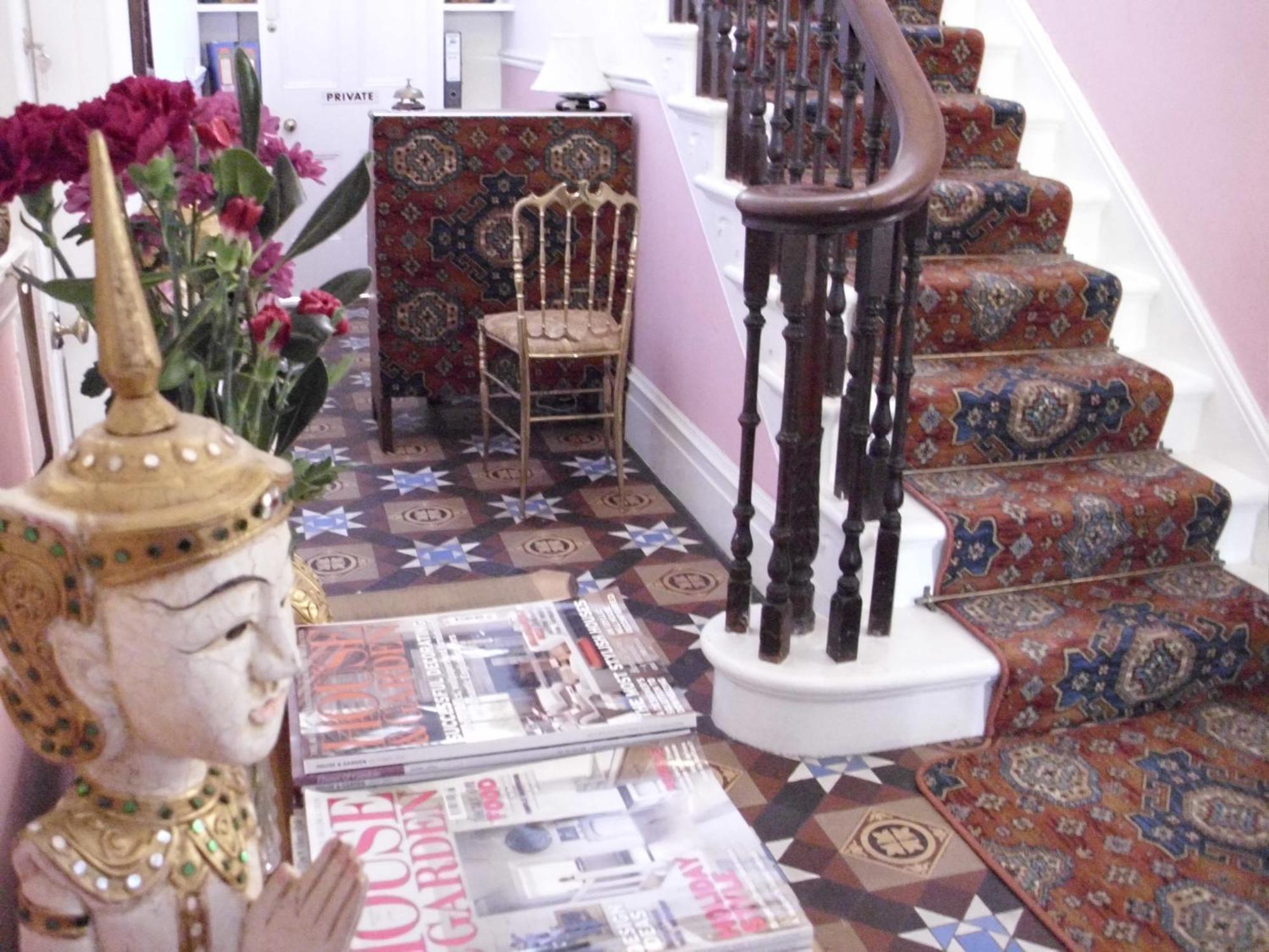 Bed & Breakfast Estoril 4*