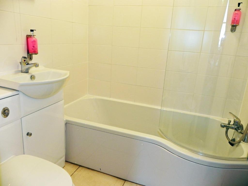 Estoril Bed & Breakfast 4*