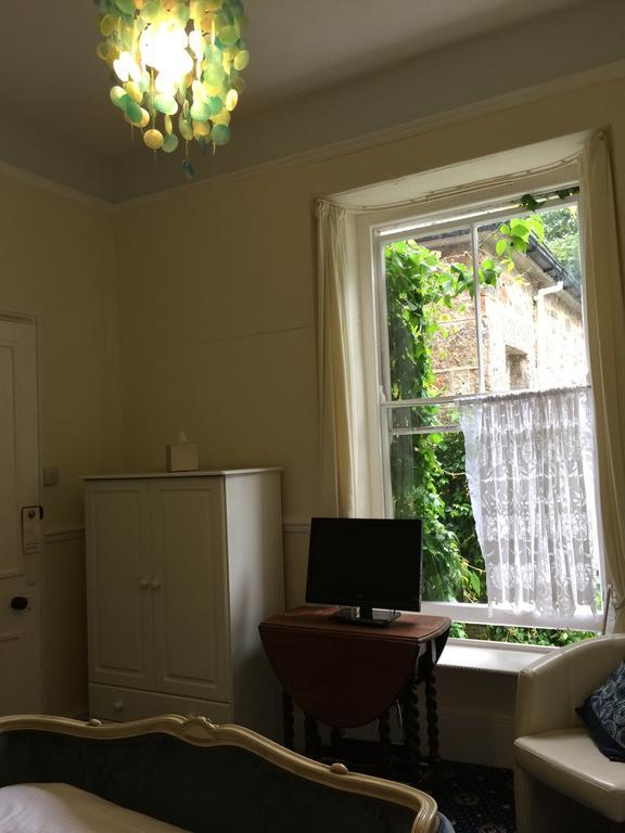 Estoril Bed & Breakfast 4*