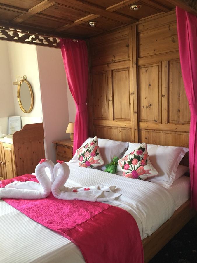 Bed & Breakfast Estoril 4*